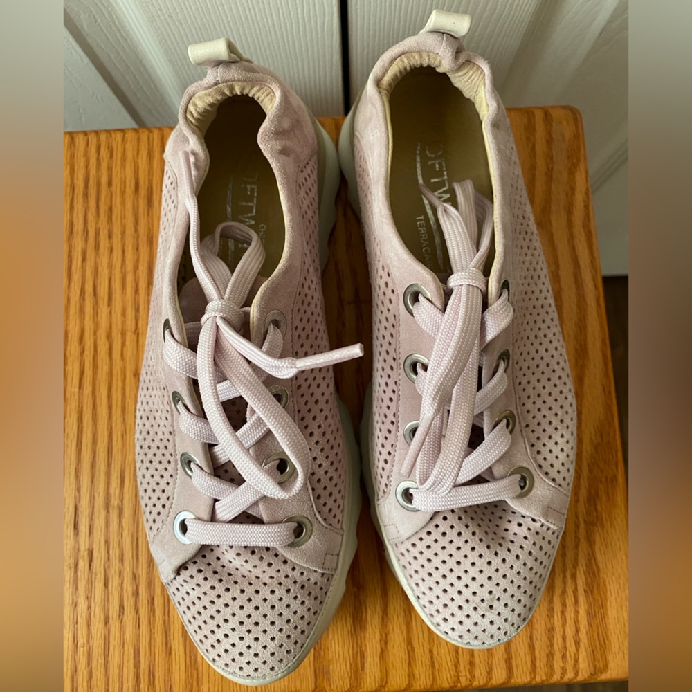 SOFTWAVES Bliss Pink Mauve Perforated Suede Platform Lug Sole Sneakers 38.5 7.5 - Picture 3 of 12